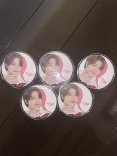 TREASURE Wonderland 缶バッジ ジョンファン - メルカリ