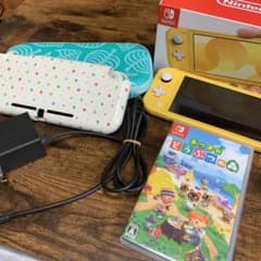 Nintendo Switch Lightイエロー どうぶつのもりセットのサムネイル