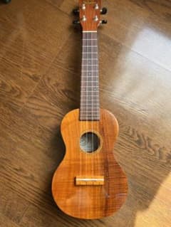 【最終値下げ】ウクレレ フェイマス Famous  FS-8LN ソプラノのサムネイル