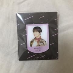 BTS magicshop ペンミ   アクリルバッジ　Vのサムネイル