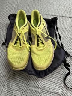 NIKE FREE ランニングシューズ イエロー 28.5cmのサムネイル