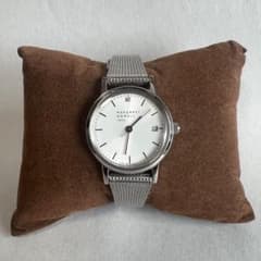 【10/10までの出品】数量限定MARGARET HOWELL idea 腕時計のサムネイル
