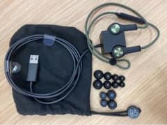 Bang & Olufsen BeoPlay H5 ブルーツース AirPodsのサムネイル