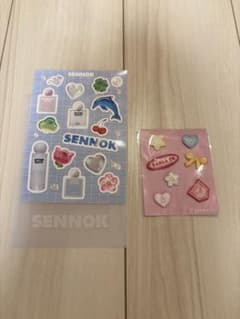 【新品未使用】韓国コスメステッカー 2種（SENNOK/BANILA CO）のサムネイル