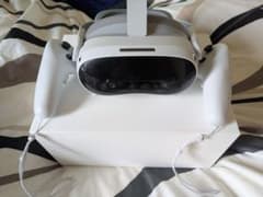 動確済み新同等 Pico 4 ultra VRヘッドセット 4kのサムネイル
