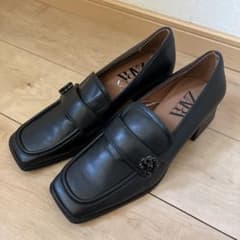 美品 ZARA ローファー ビジュー付き37 24cm - メルカリ
