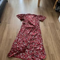 花柄 カシュクールワンピース レッド 半袖のサムネイル