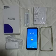 AQUOS sense3 SH-M12 ブラック 64 GB SIMフリーのサムネイル