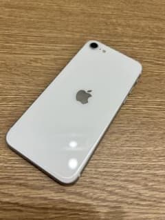iPhone SE (第2世代) ホワイト　128GBのサムネイル
