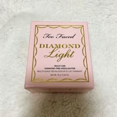 too faced トゥーフェイスド　ダイヤモンドライトマルチユースハイライターのサムネイル