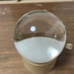 ガラス玉、水晶玉？のサムネイル