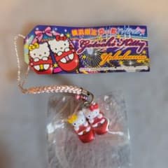 372.ハローキティ　【横浜限定】ご当地キティ　赤い靴　ビッグリボン レア】ご当地キティ 横浜限定 赤い靴 ハローキティ 根付け ストラップ