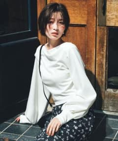 完売色 ココディール 新品タグ付 ボートネックポンチトップス オフ 25AW 完売色 ココディール 新品タグ付 ボートネックポンチトップス オフ