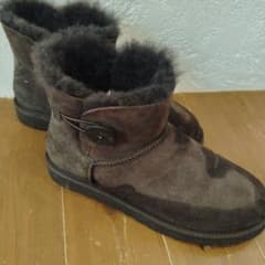 UGG ムートンブーツ ブラウン ボタン