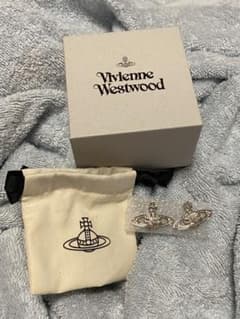 vivienne westwood ピアスのサムネイル