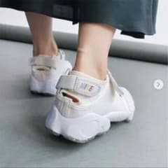 IENA NIKE  エアリフト ナチュラルのサムネイル