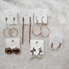 ピアスセットのサムネイル