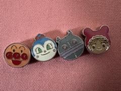 アンパンマン キャラクターピンバッジ 4個セットのサムネイル