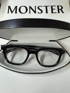 GENTLE MONSTER メガネ ブラック Evan 01のサムネイル