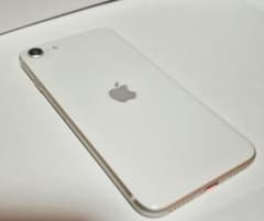【中古】iPhone SE 第3世代のサムネイル