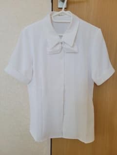 新品 ☆ ボンマックス ☆ 半袖 ☆ ブラウスのサムネイル