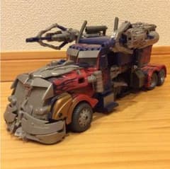 トランスフォーマー   DA-28 ストライカーオプティマスのサムネイル