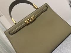 チャールズアンドキース ハンドバッグのサムネイル
