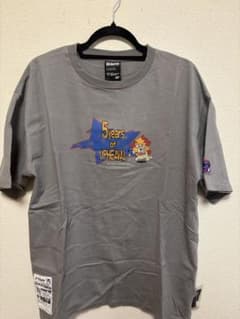 ずっと真夜中でいいのに。 5周年 Tシャツ グレー　XLのサムネイル