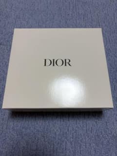 DIOR ディオール タオル ハンカチ ギフトボックス 巾着付きのサムネイル