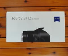 カールツァイスTouit 12mm f2.8（ソニーEマウント）のサムネイル