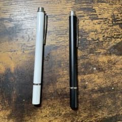 スマホ用タッチペン 2本セット ホワイト ブラックのサムネイル