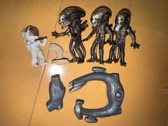エイリアン　デフォマスター　５体セットと宇宙船完成