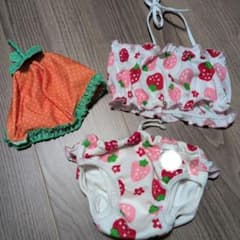 ベビー水着 女の子 いちご柄 帽子付き Sサイズのサムネイル