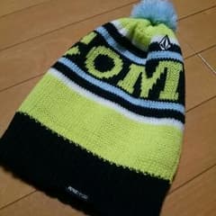 VOLCOMニットのサムネイル