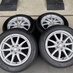 中古バリ溝トーヨースタッドレスセット215/60R17 カローラクロス