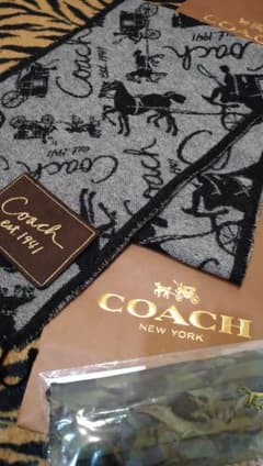 COACH 馬車柄 マフラー&マスクカバー（新品）のサムネイル