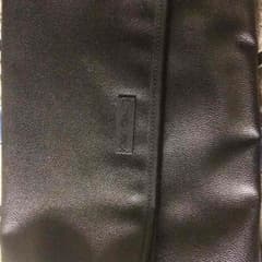 クラッチバッグのサムネイル