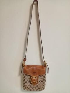 COACH シグネチャー ショルダーバッグのサムネイル
