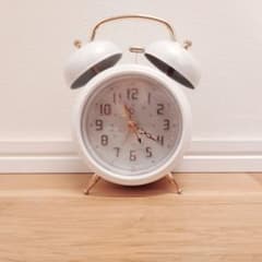 目覚まし時計　北欧風　置き時計のサムネイル