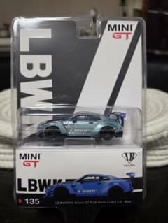 MINI GT LB WORKS Nissan GT-R 1/64のサムネイル
