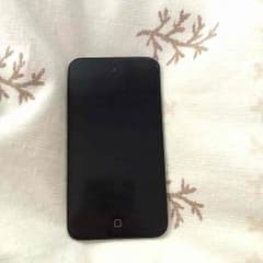 iPod touch 4世代 32GBのサムネイル
