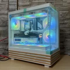 【ほぼ新品】ゲーミングPC 9800X3D RX9070XT X870 32GBのサムネイル