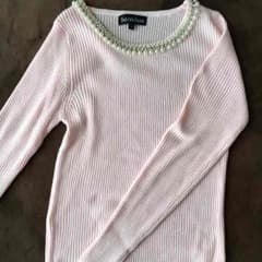春服 ビジュー付きピンクニットのサムネイル
