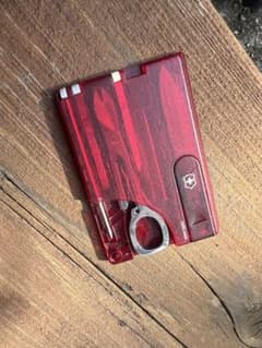 VICTORINOX カード型マルチツール レッドのサムネイル