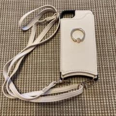 【未使用・箱なし】iPhone SE2 スマホショルダー ミルキーホワイトのサムネイル