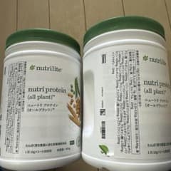 プロテイン　2缶のサムネイル
