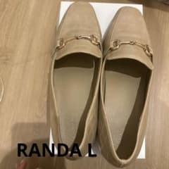 ベージュ クロコ型押し ローファー RANDAのサムネイル