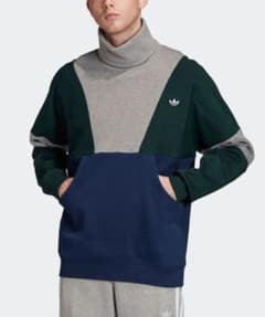★専用★adidas ポロネック スウェット トレーナのサムネイル