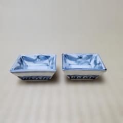 砥部焼 梅山窯 子付（醤油皿、小鉢）草花紋 2.5寸 2個セットのサムネイル