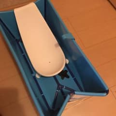 ストッケ ベビーバスのサムネイル